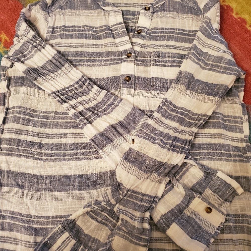 Long sleeved Linen top
